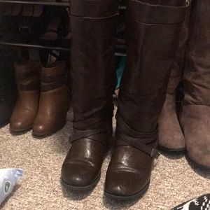 Wide calf brown boots 10w